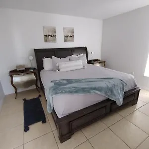 From 5 Bedroom , Davenport United States